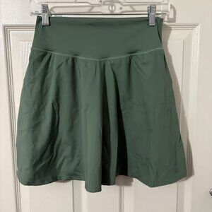Buff Bunny Green Skort Large Athletic Golf Running